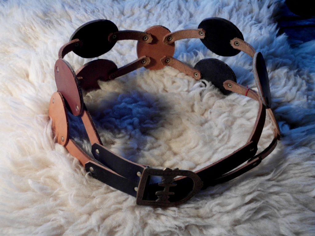 ceinture cuir type "gladiateur"