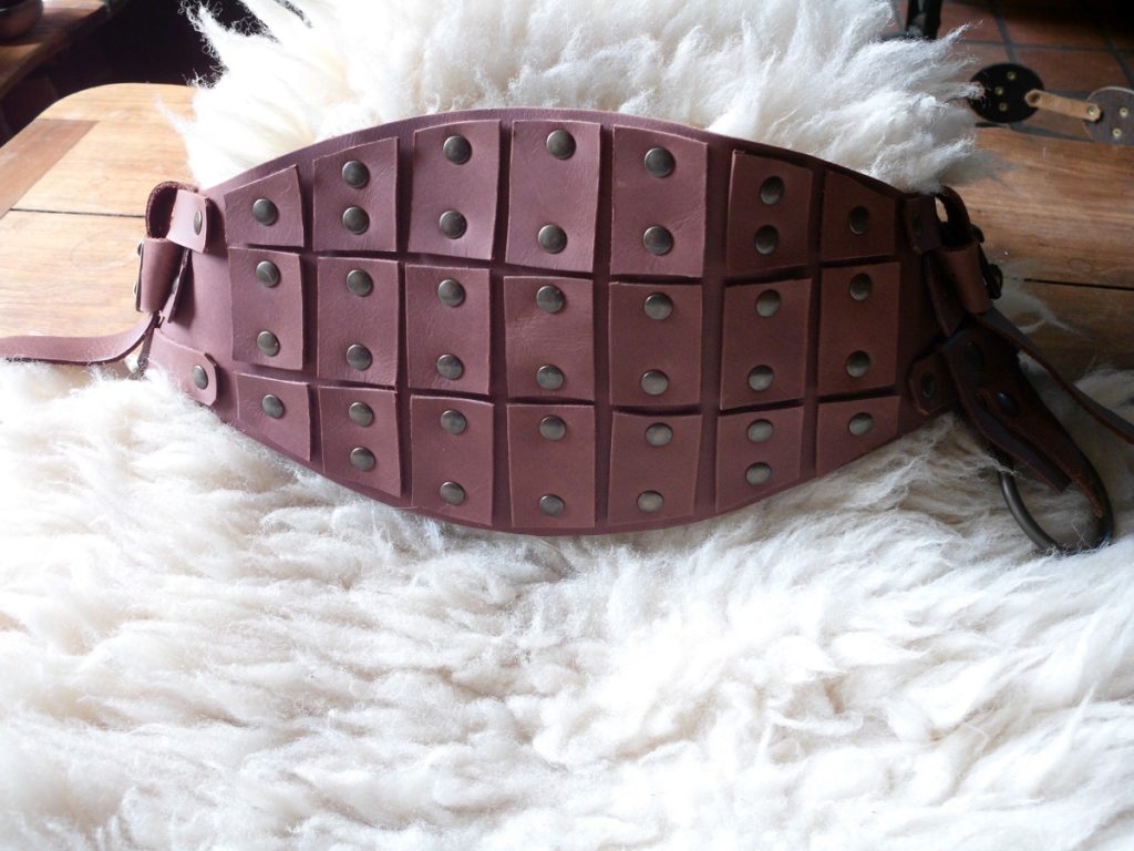 ceinture cuir type médiéval protège ventre "Anto"