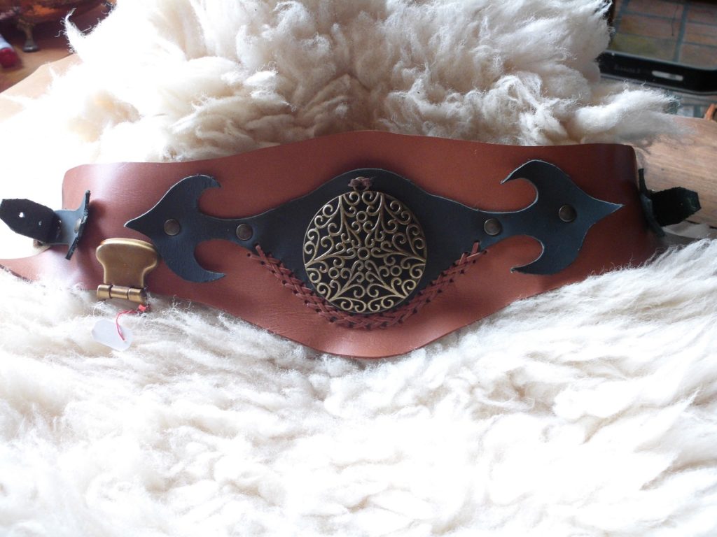 Ceinture Cuir Etui Orné